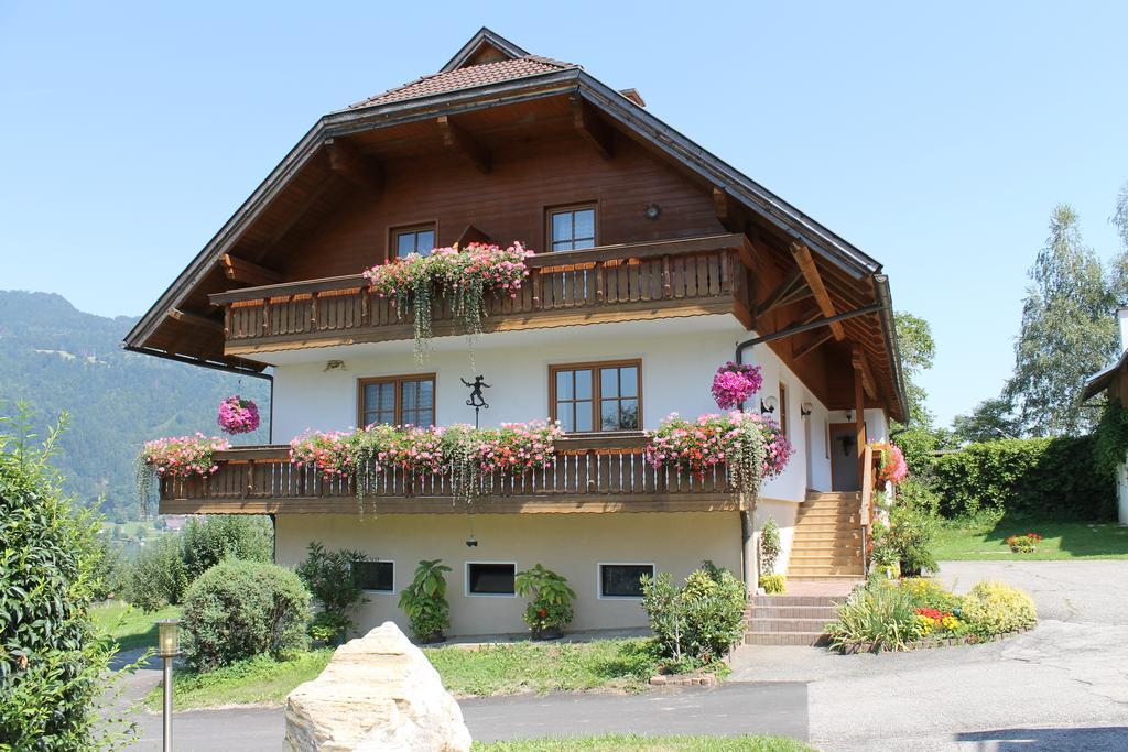 Pension Neuhof Ossiach Exterior foto